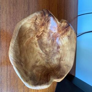 Natural Shape Solid Wood Carved Bowl